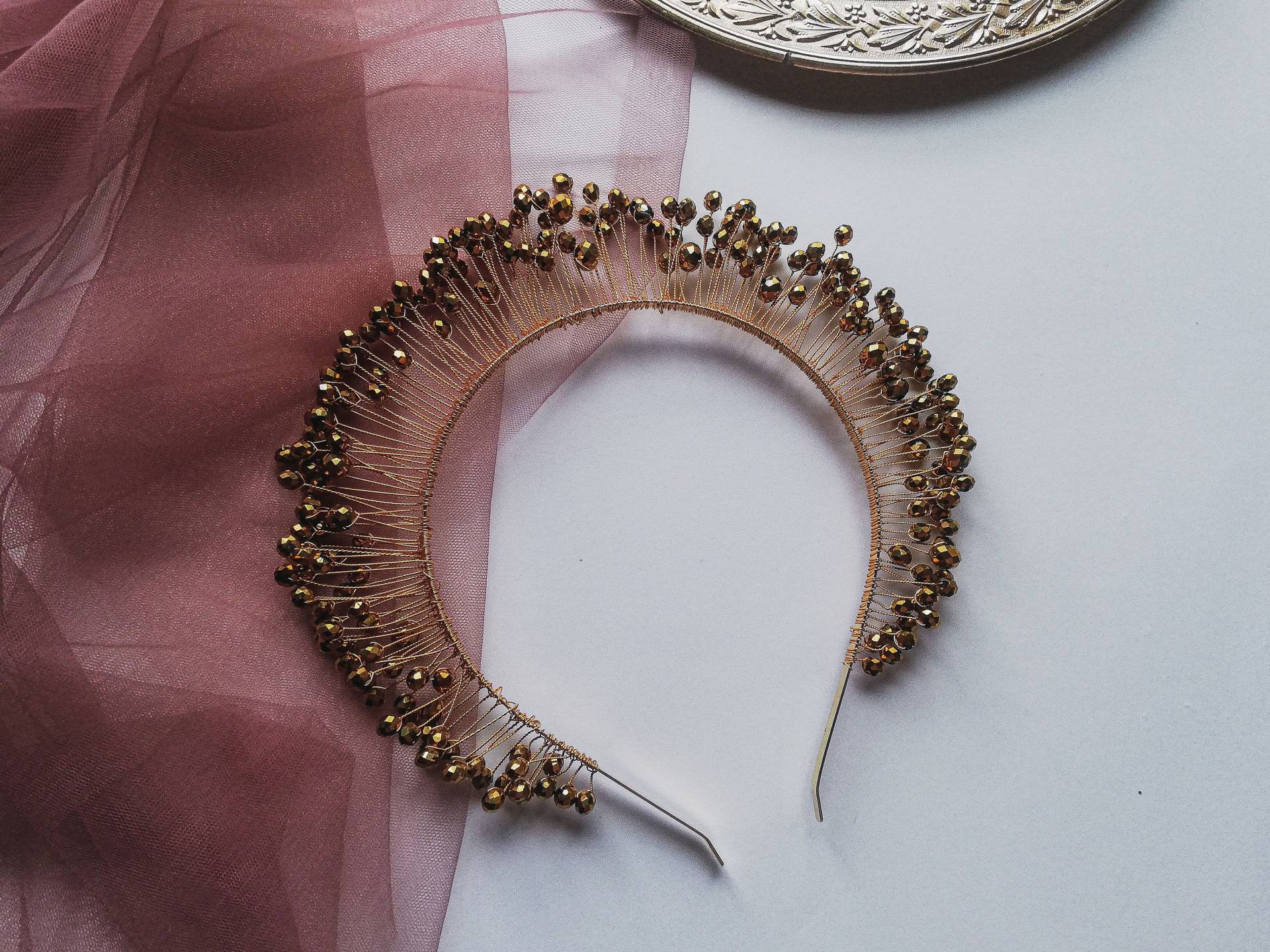 Gold Braut Hochzeit Krone Tiara Festival Wear Crystal Headdres Goldkrone Stirnband Erwachsene Kronen Und Tiaras Gold Braut Hochzeit Krone Tiara Festival Wear Crystal Headdres Goldkrone Stirnband Erwachsene Kronen Und Tiaras von SavchenkoDesign