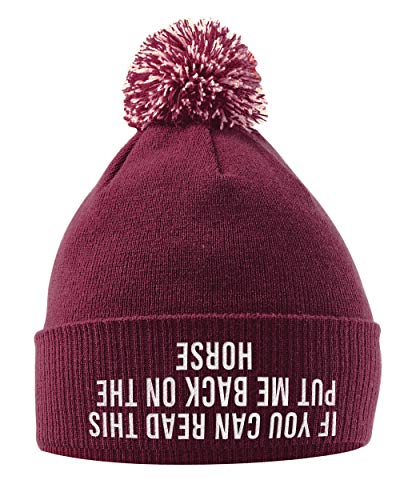 If You Can Read This Put Me Back On The Horse Mütze - Bommelmütze - Reiten Geschenke für Mädchen - Wintermütze mit Pferdeslogan auf der Vorderseite bestickt, kastanienbraun, Einheitsgröße von SaveThePeople