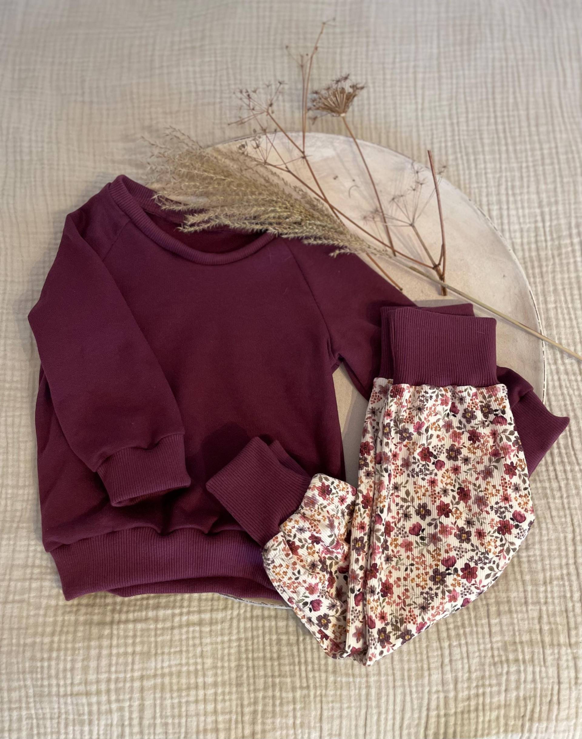 Mädchen Outfit - Pullover Aubergine Mit Geblümter Leggings Oder Pumphose Einzeln Im Set Handgenäht von SavedbyGraceDE