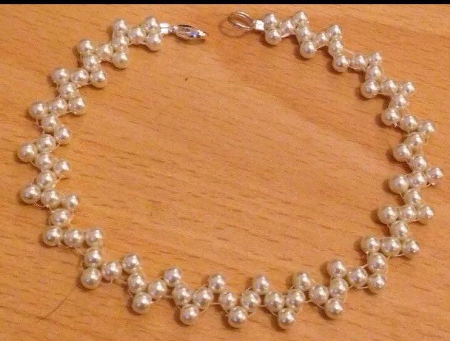 Zick-Zack Fußkettchen Aus Elfenbeinfarbenen Glaswachsperlen. Boho/Hochzeit/Fest von Saxonamber