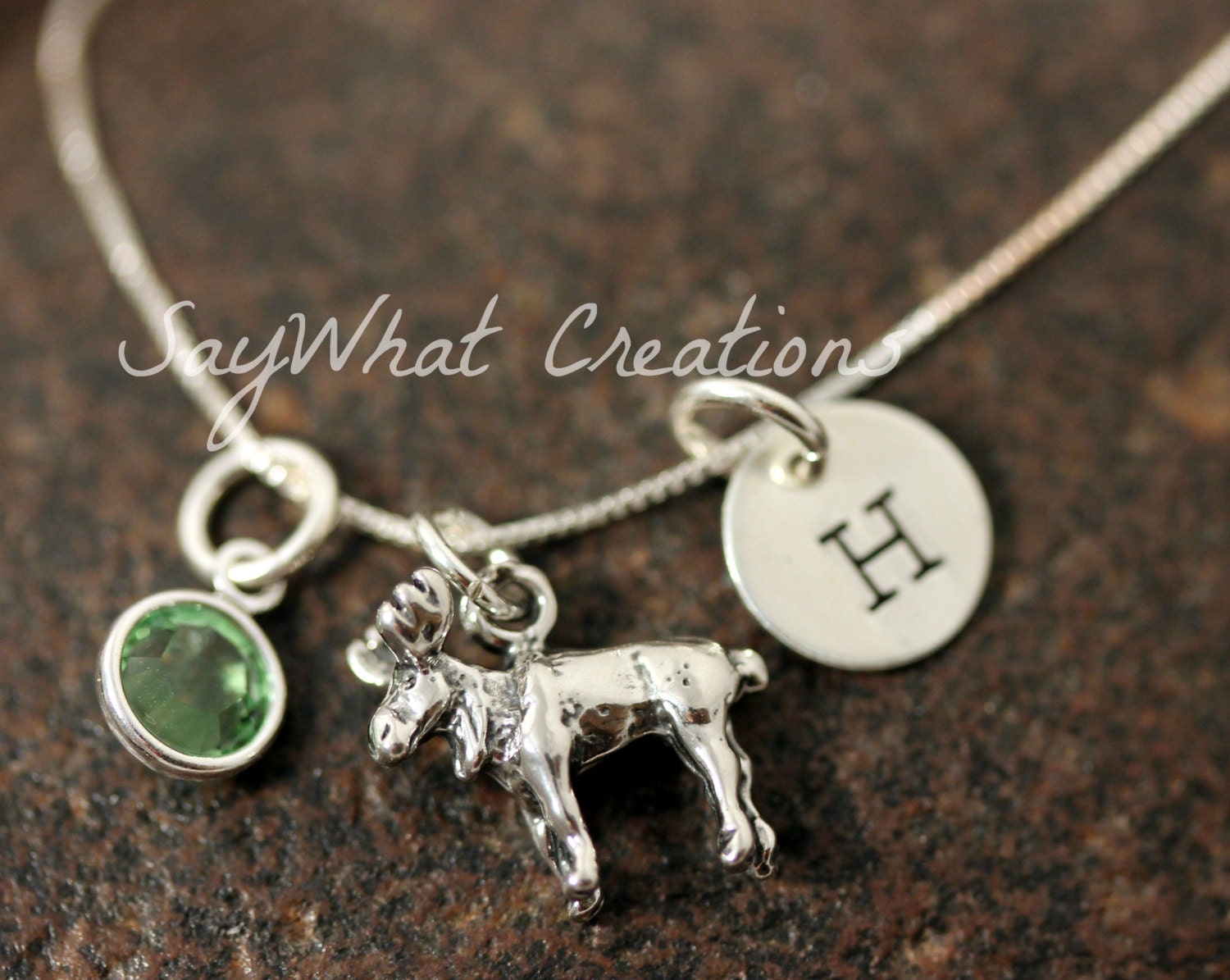 sterling Silber Elch Charm Halskette Mit Mini Handgestempelter Initiale Und Geburtsstein von SayWhatCreations