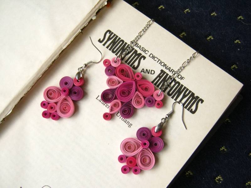 Rosa Papier Schmuck-Set Geschenk Für 1 Jahrestag Sie, Erste Frau, 1-Jähriges Jubiläum, Ein Jahr Der Ehe Rosa Papier Schmuck-Set Geschenk Für 1 Jahrestag Sie, Erste Frau, 1-Jähriges Jubiläum, Ein Jahr Der Ehe von SbirOtak