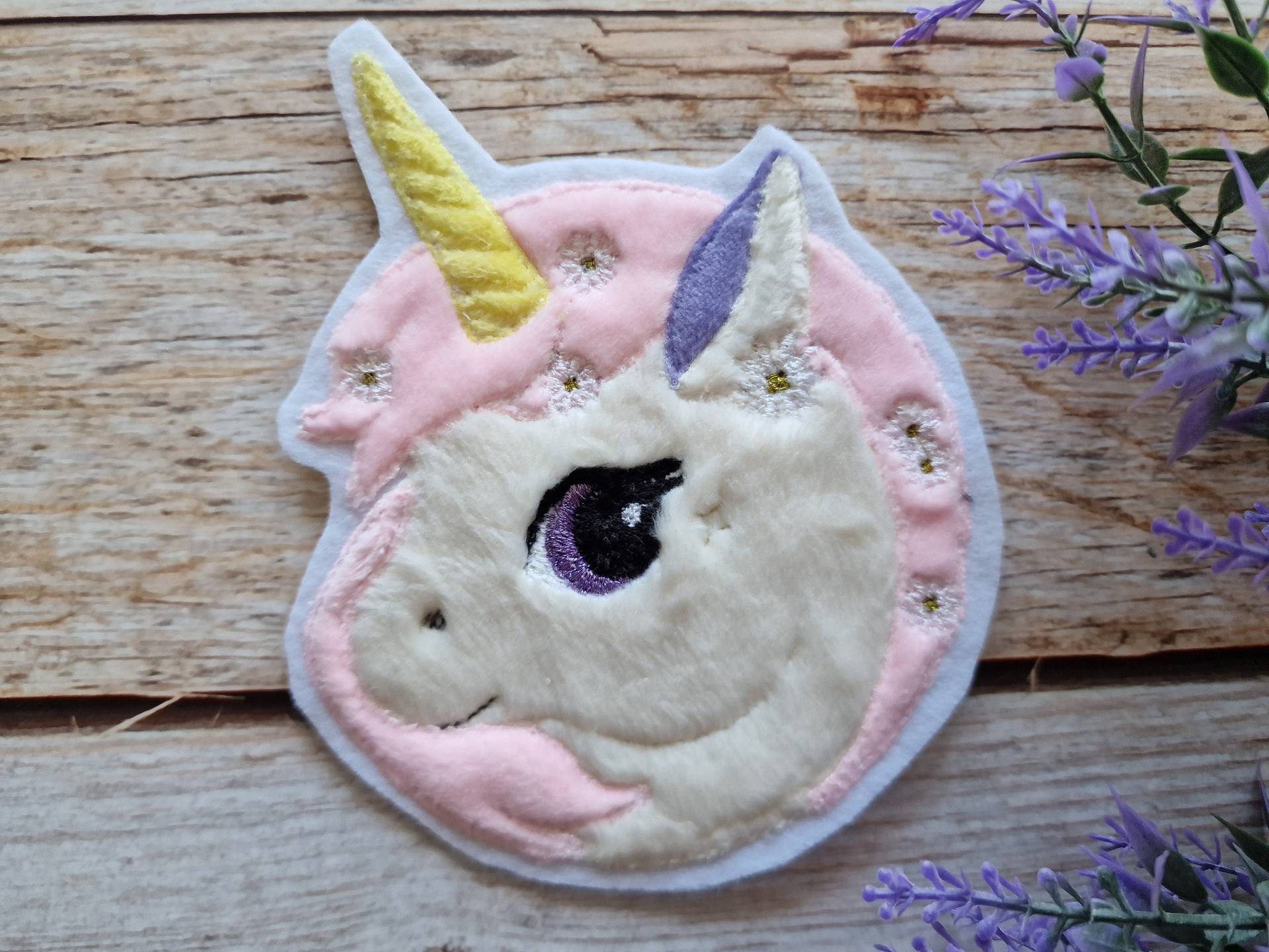 Applikation Einhorn Als Aufnäher, Bügelpatch Oder Patch Für Den Schulranzen Applikation Einhorn Als Aufnäher, Bügelpatch Oder Patch Für Den Schulranzen von ScaBaDesignArts
