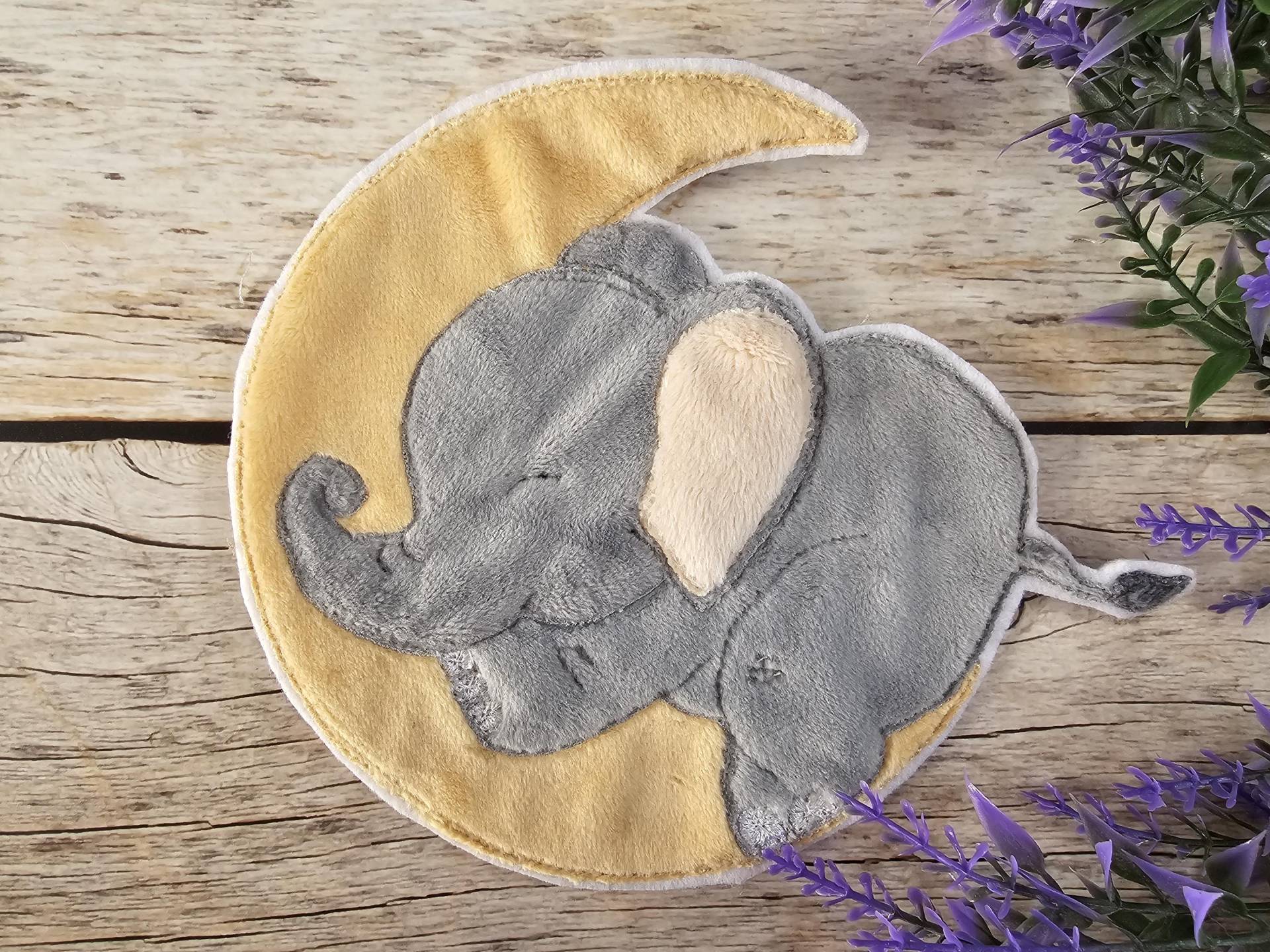 Applikation Elefant Als Aufnäher, Bügelpatch Oder Patch Für Den Schulranzen von ScaBaDesignArts