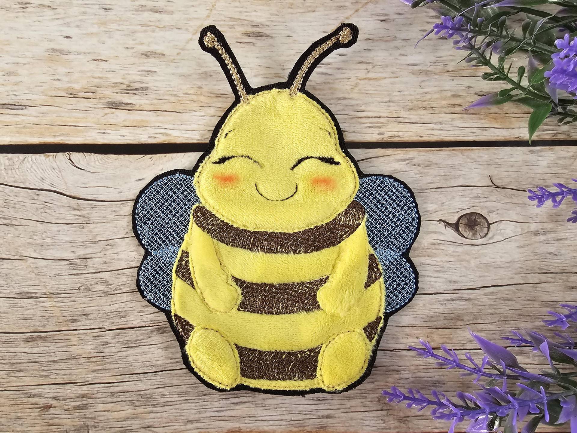 Applikation Hummel Biene Als Aufnäher, Bügelpatch Oder Patch Für Den Schulranzen Applikation Hummel Biene Als Aufnäher, Bügelpatch Oder Patch Für Den Schulranzen von ScaBaDesignArts