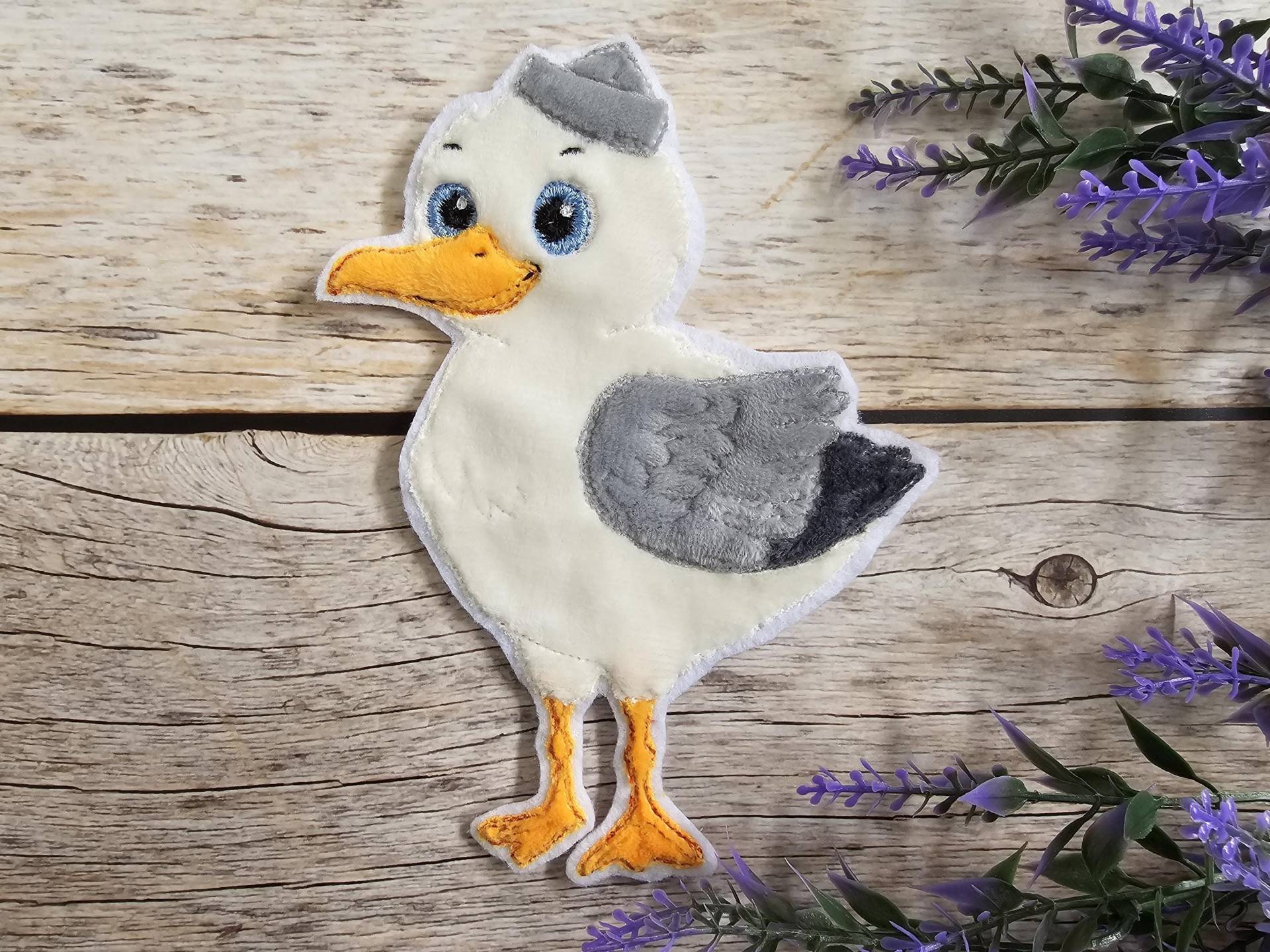 Applikation Möwe Als Aufnäher, Bügelpatch Oder Patch Für Den Schulranzen von ScaBaDesignArts