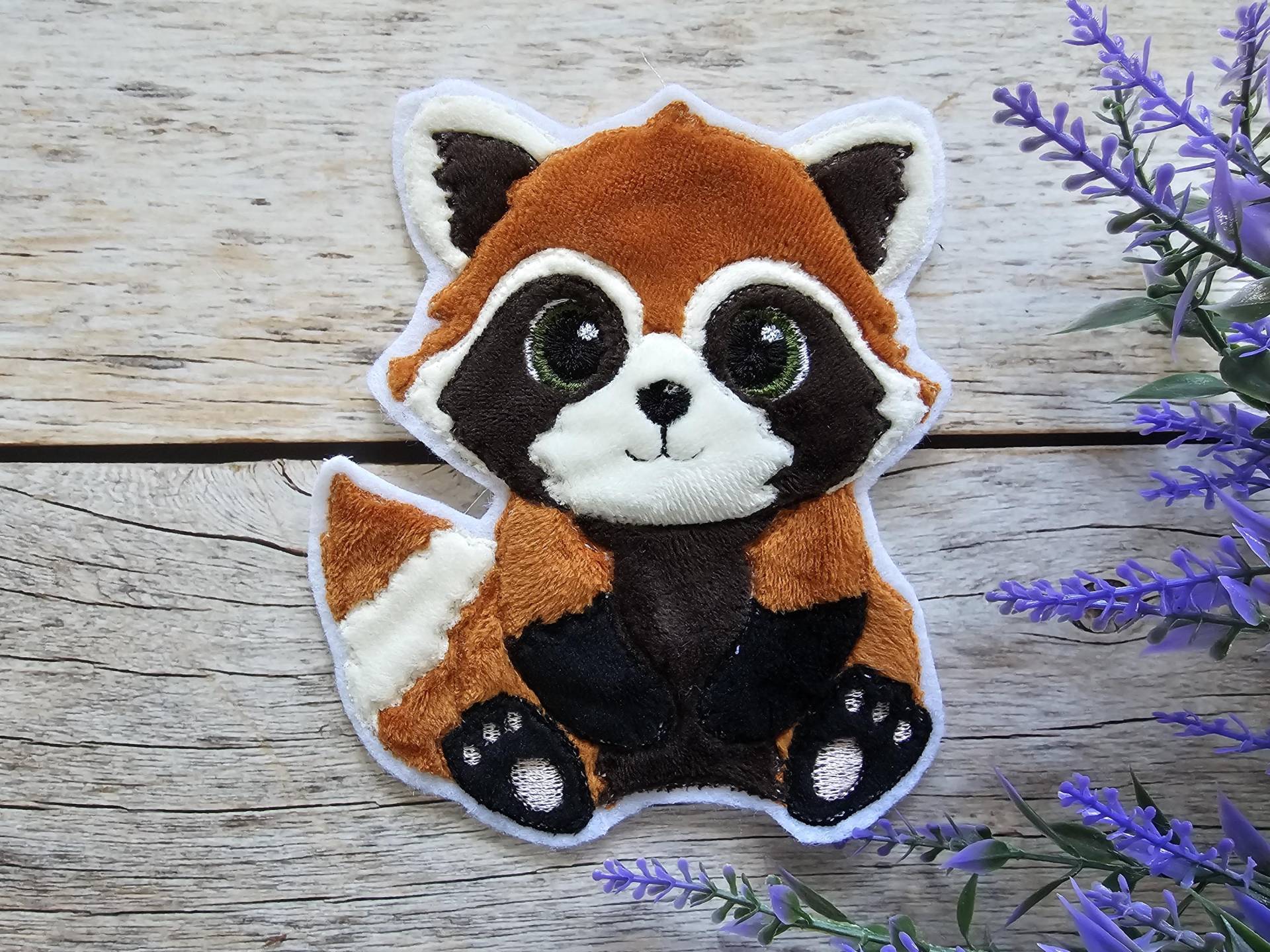 Applikation Roter Panda Als Aufnäher, Bügelpatch Oder Patch Für Den Schulranzen von ScaBaDesignArts