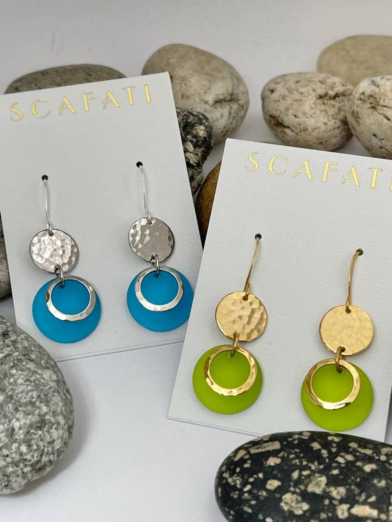 Seeglas Ohrringe, Jade Teal Gold Navy Türkis Silber Ohrringe Seeglas Ohrringe, Jade Teal Gold Navy Türkis Silber Ohrringe von Scafati