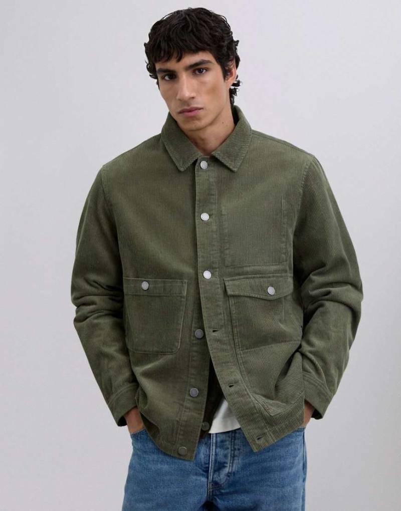 Scalpers - Cord-Hemdjacke in dunklem Khaki-Grün von Scalpers