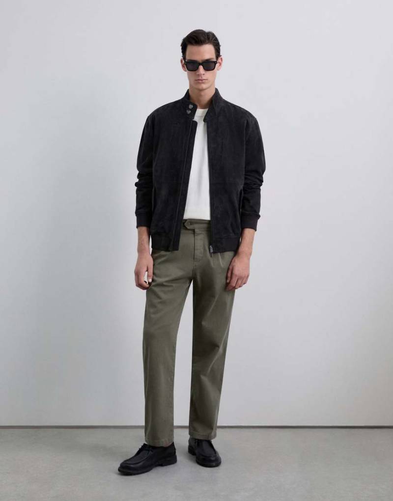 Scalpers - Loose-Fit-Hose in Khaki mit Abnähern-Grün von Scalpers