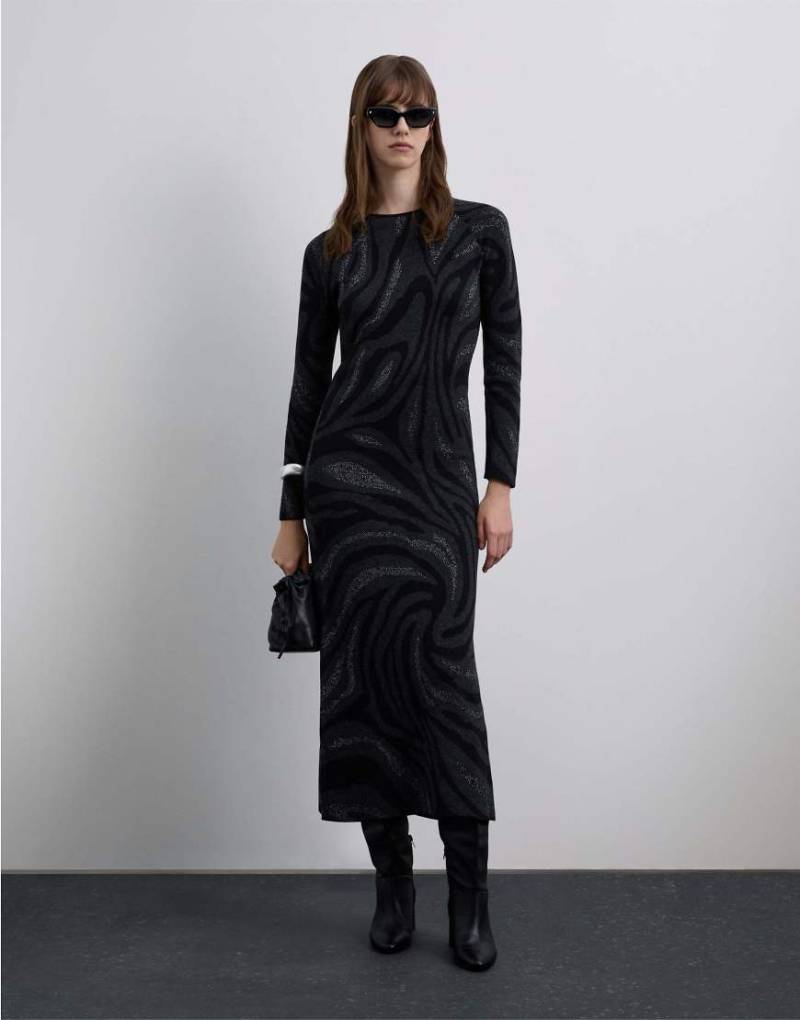 Scalpers - Jacknit - Gemustertes Strickkleid in Schwarz und Grau-Bunt von Scalpers