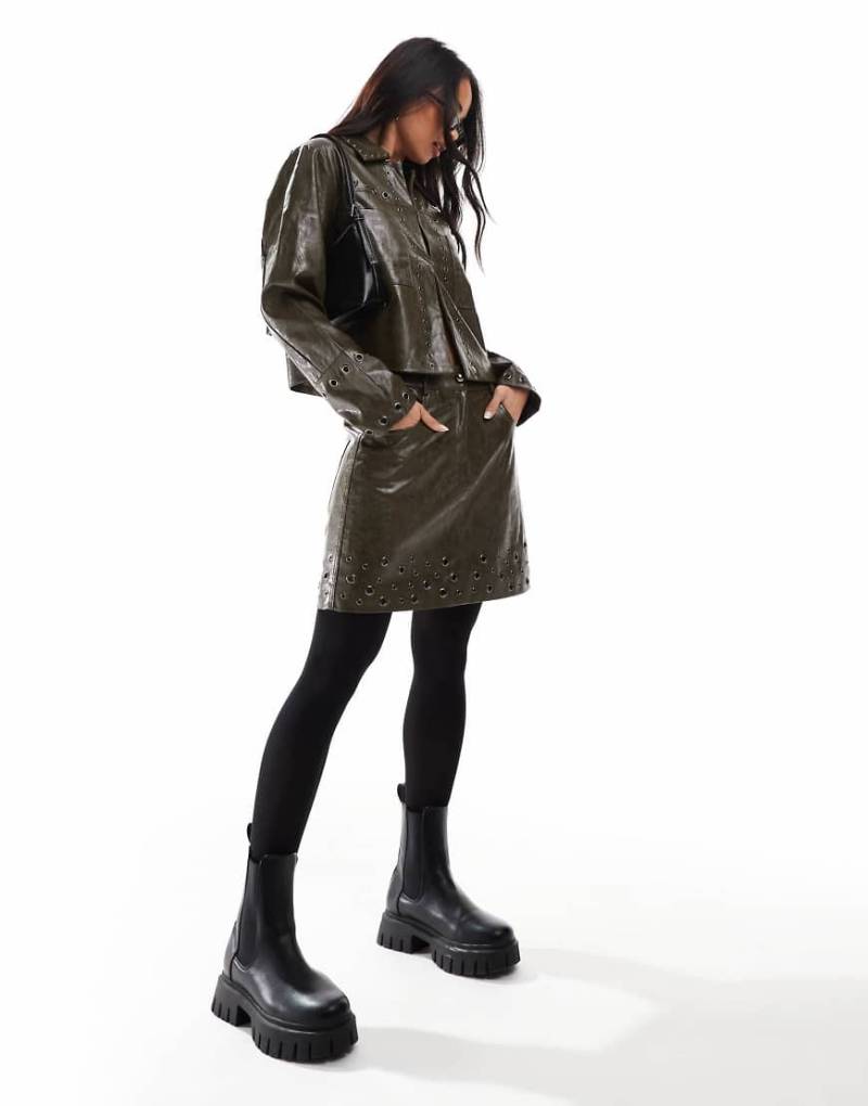 Scalpers - Rock in Grün mit Ösen von Scalpers