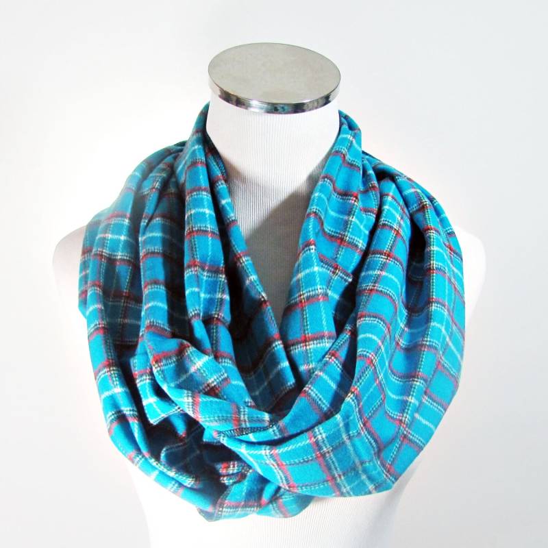 Himmelblauer Tartan Flanell Schal.farben Blau, Rot & Weiß.. Wähle Deinen Stil - Unendlichkeit Oder Länglich von ScarfTempo
