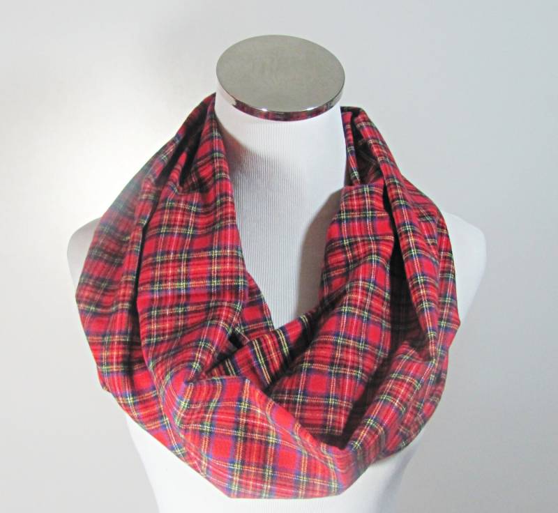 Roter Mini Karo Flanell Tartan Schal. Infinity Schal, Rot Karierter Loop Karo von ScarfTempo