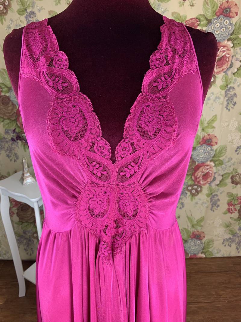 Träumen in Pink ~ Olga Nachthemd von ScarletAppleBoutique