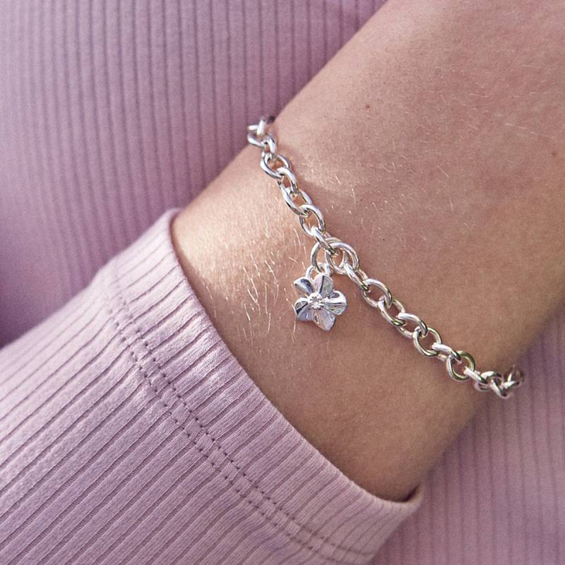 Ewige Erinnerung Personalisiertes Silber Vergissmeinnicht Bettelarmband von ScarlettJewellery