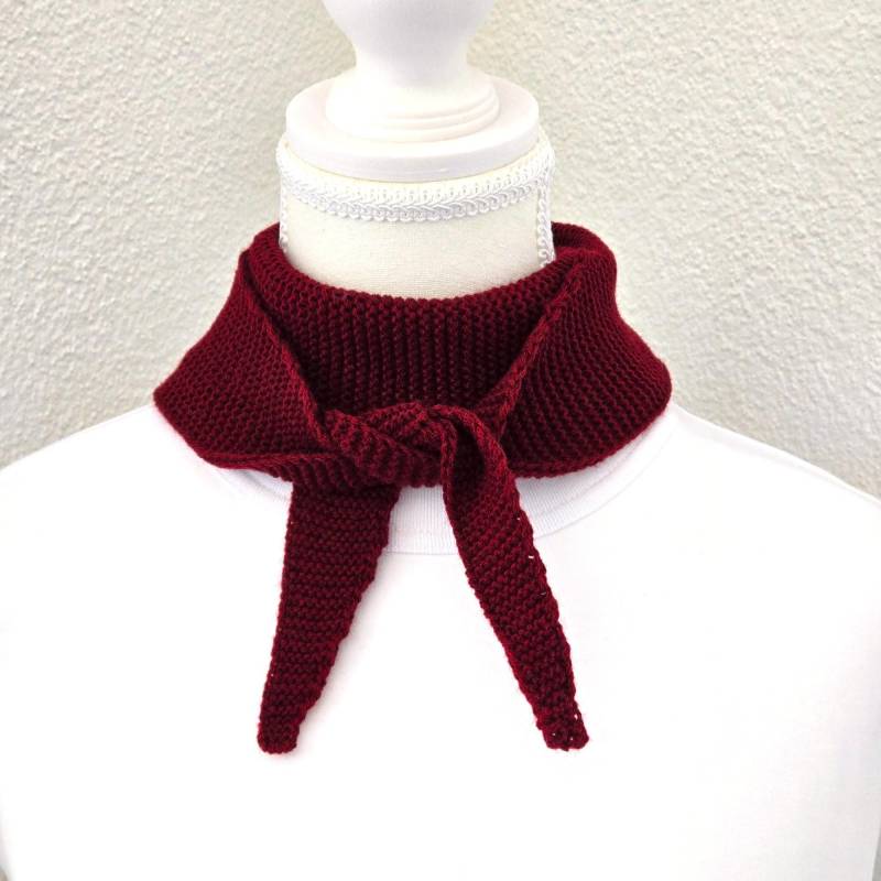 Bordeaux Handgestrickt Sophie Schal V1 | Kleiner Strickschal Handmade Geschenk Kastanienbraun Wolle Acryl Mischung Halstuch Bordeaux Handgestrickt Sophie Schal V1 | Kleiner Strickschal Handmade Geschenk Kastanienbraun Wolle Acryl Mischung Halstuch von ScarvesAndKnitsStore