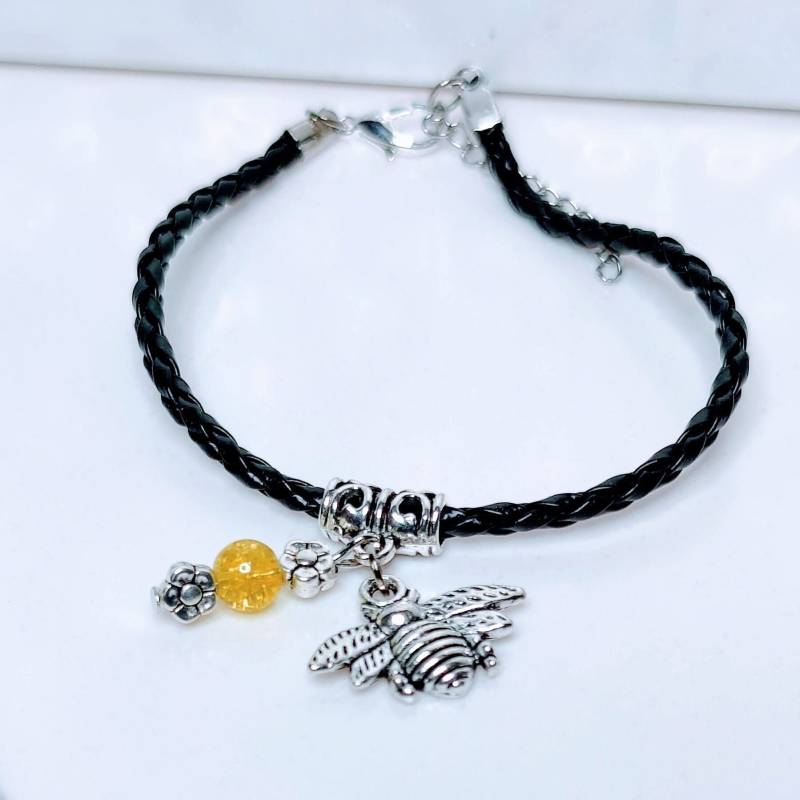 Bee Bettelarmband Biene Lederarmband Frauen Bettelarmband, Tierliebhaber Geschenk Schmuck Insekt Bee Bettelarmband Biene Lederarmband Frauen Bettelarmband, Tierliebhaber Geschenk Schmuck Insekt von ScatterlingDesigns
