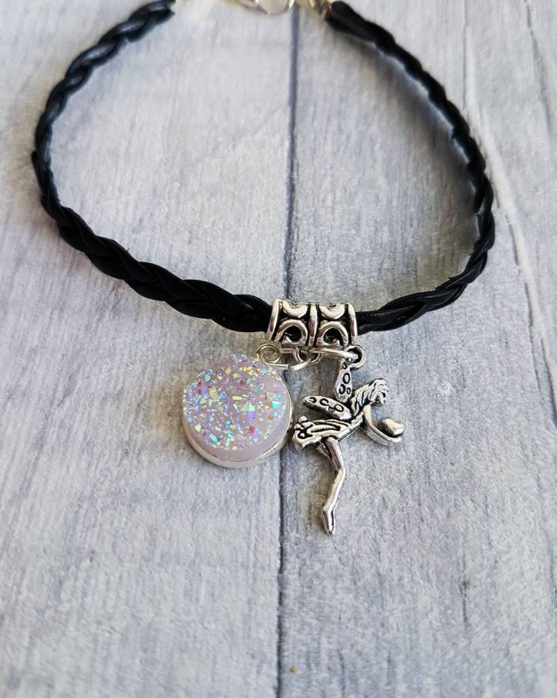 Fee Bettelarmband, Charm, Fee, Marine Armband, Schnur Armband Fee Bettelarmband, Charm, Fee, Marine Armband, Schnur Armband von ScatterlingDesigns