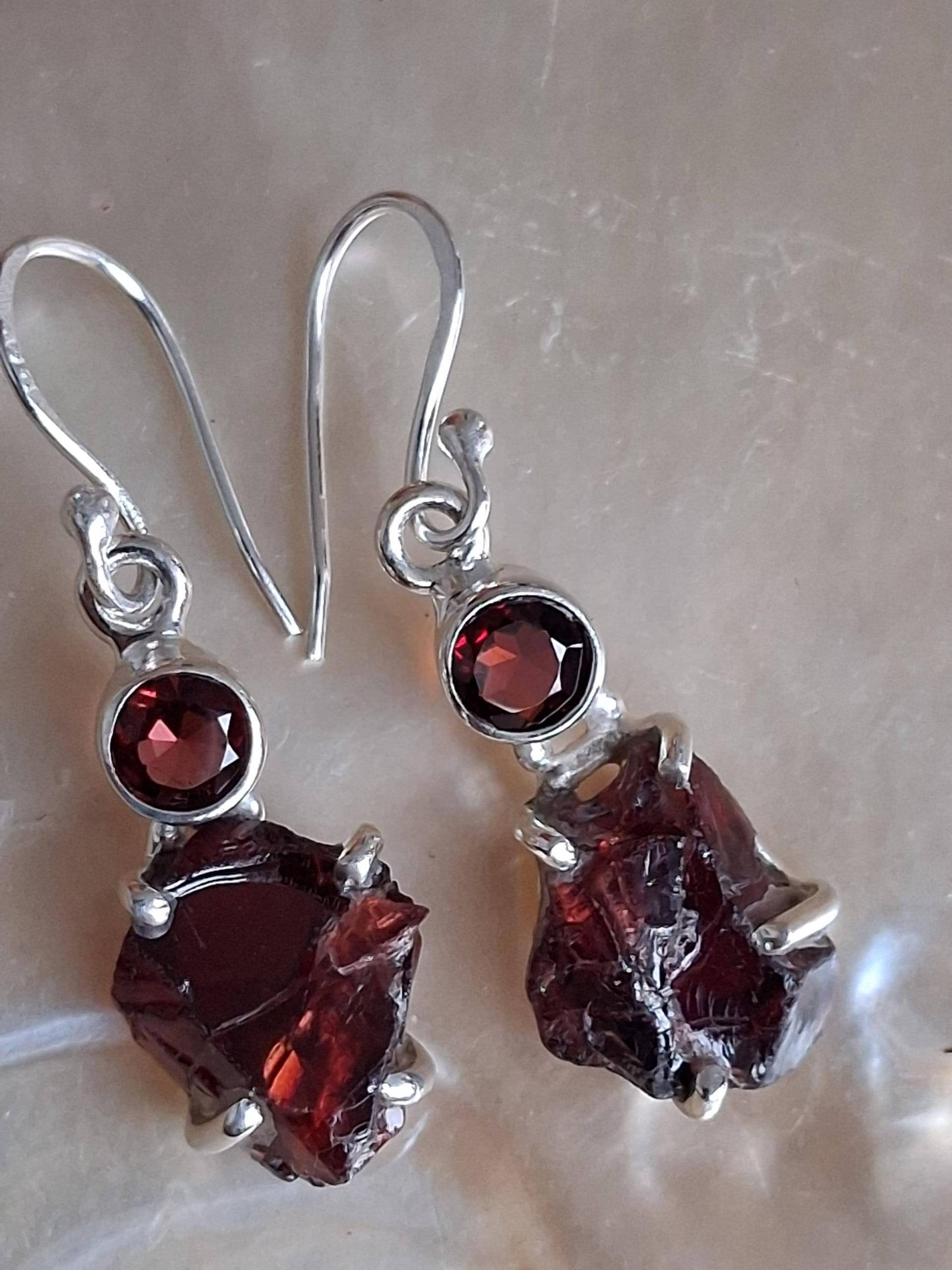 Ohrringe 925 Er Sterling Silber Granat Rohstein Und Geschliffen von Schabanag