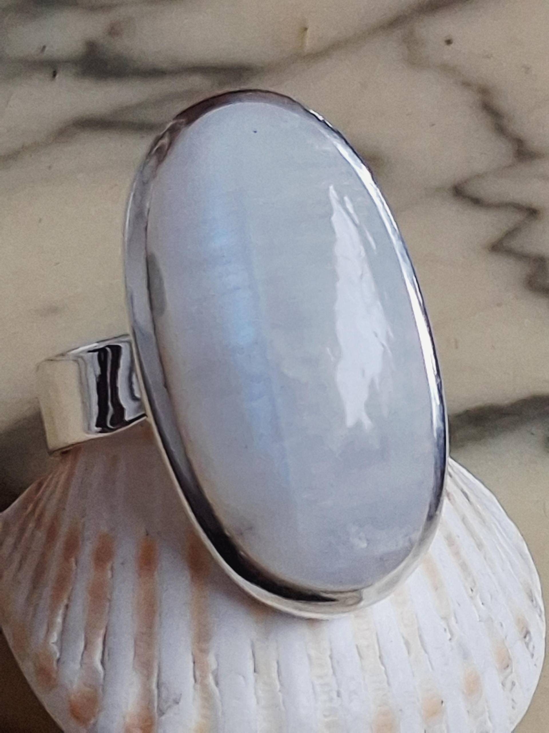 Ring 925 Er Sterling Silber Mit Einem Großen Mondstein Größe 57 Verstellbar von Schabanag