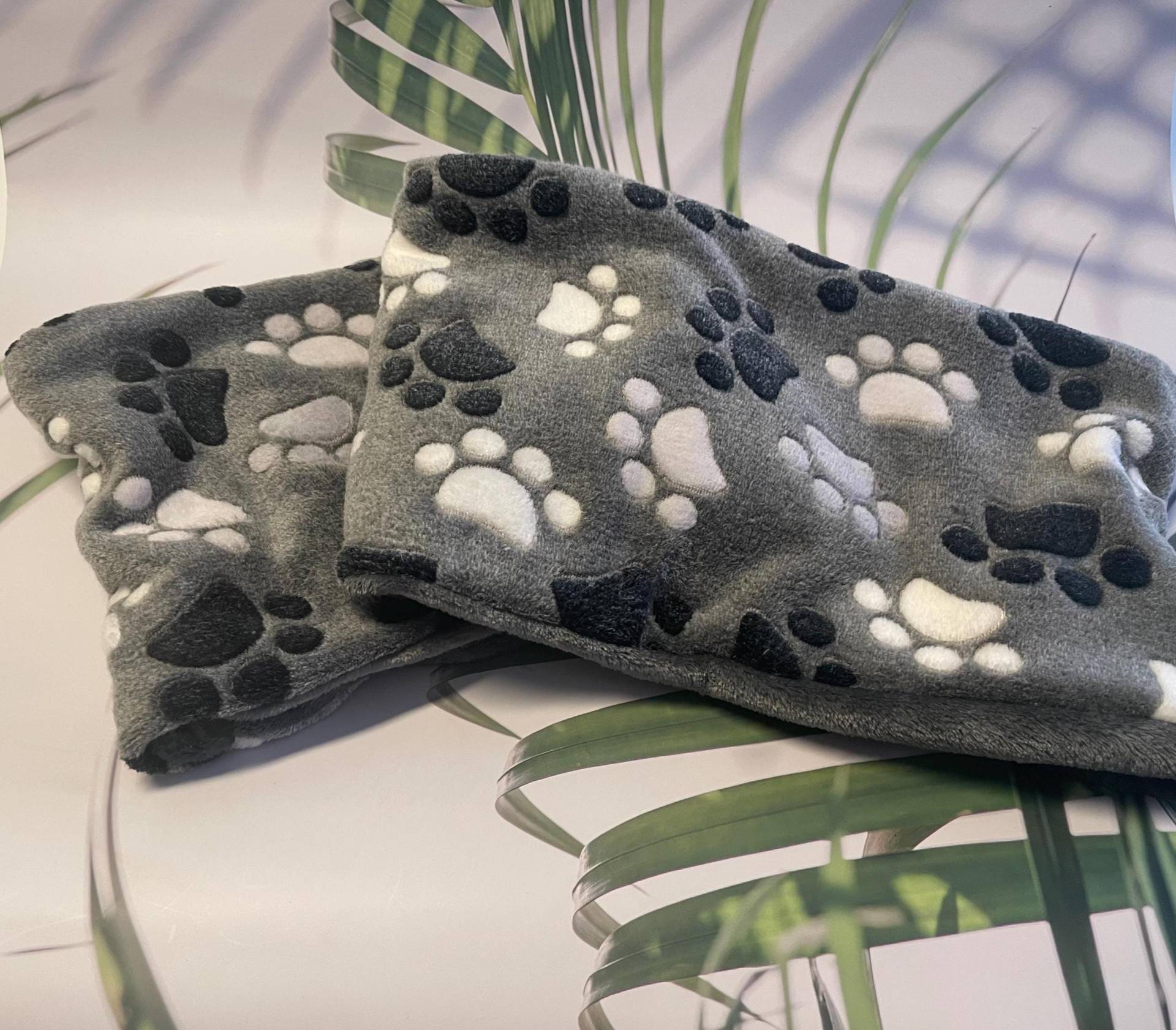 Nieuw Mooie Ronde Sjaal, Wellness Fleece Lus Wintersjaal Voor Dames En Heren, Fleece, Grijs, Zwart, Wit, Pootafdruk, 150 cm, Nieuw von Schalwelt