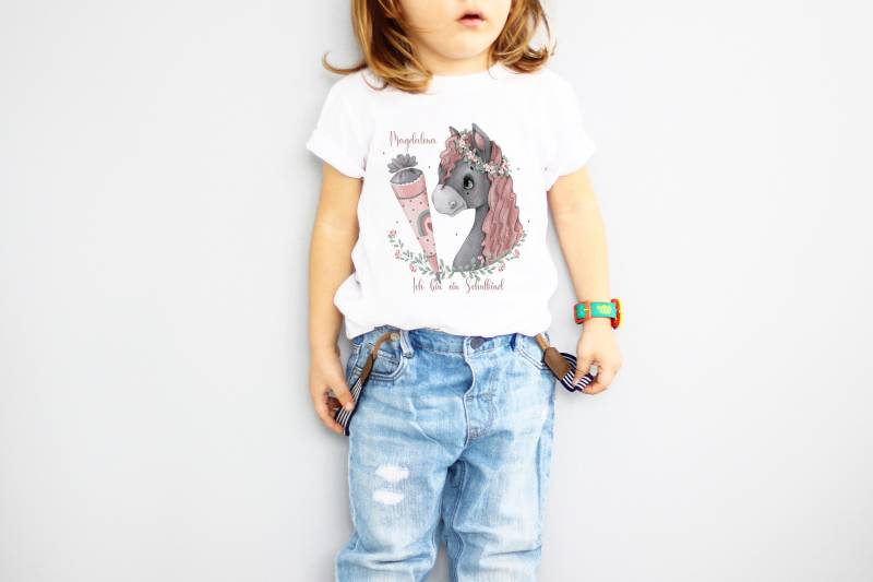 T-Shirt Einschulung 2022/ Pferd Zuckertüte Einschulungsshirt/Erstklässler Mädchen T-Shirt Einschulung 2022/ Pferd Zuckertüte Einschulungsshirt/Erstklässler Mädchen von SchatzGeschenke