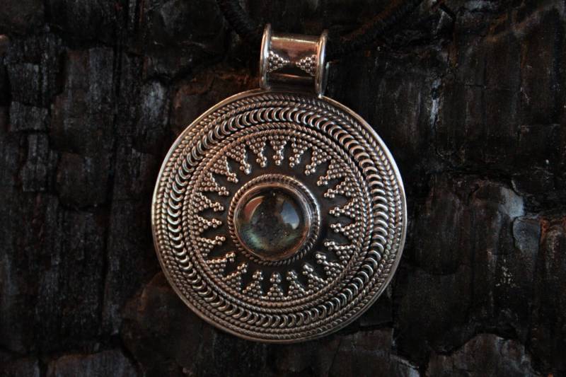 Silberanhänger Labradorit Amulett von ScheinerSchmuck