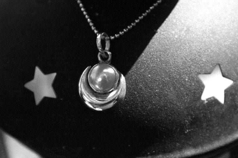 Silberanhänger Mond Und Perle von ScheinerSchmuck