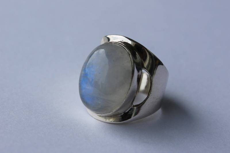 Silberring Claire Mondstein von ScheinerSchmuck