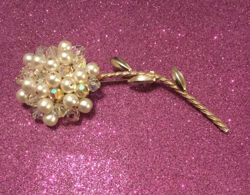 Große Blume Pin von SchellerHouse