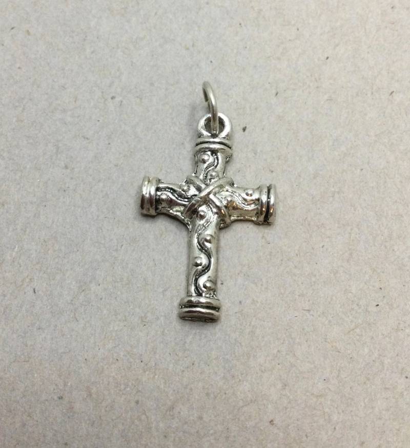 Kreuz Charm Kreuz Charm von SchellerHouse