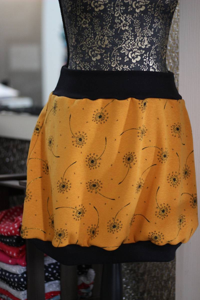 Ballonrock, Größe 34 - 58 Und Nach Maß, Aus Alpenfleece in Gelb Mit Pusteblumen von SchenkenoderBehalten