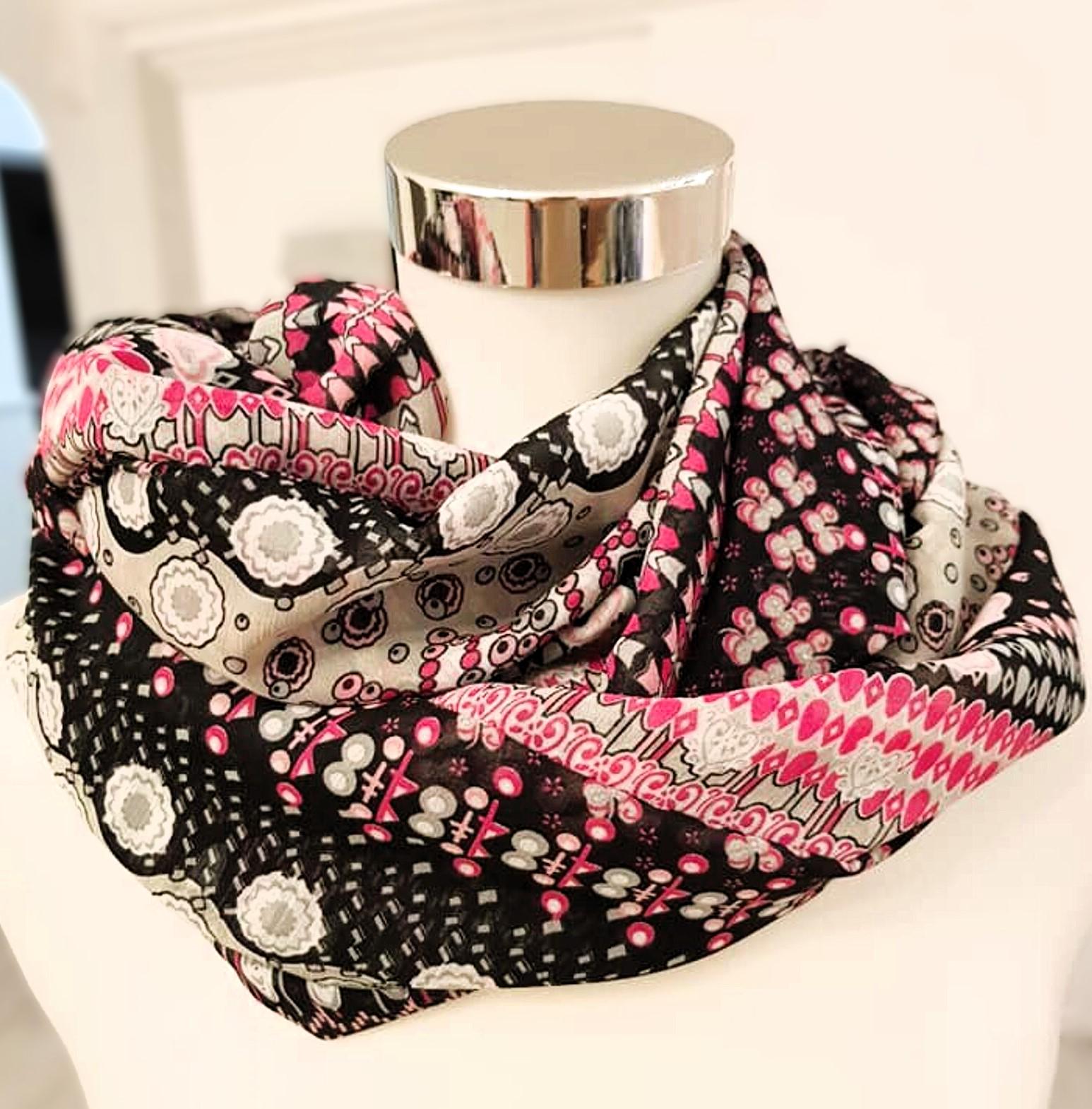 Frühlingsloop in Schwarz Und Pink Frühlingsloop in Schwarz Und Pink von SchenkenoderBehalten