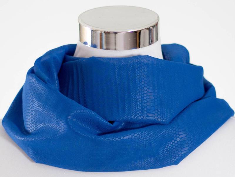 Loop Schal Aus Chiffon in Uni Blau von SchenkenoderBehalten