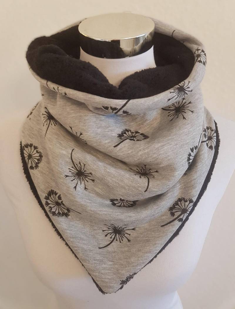 Schlupfschal Aus Fleece Und Wintersweat in Grau Schwarz Mit Pusteblumen von SchenkenoderBehalten