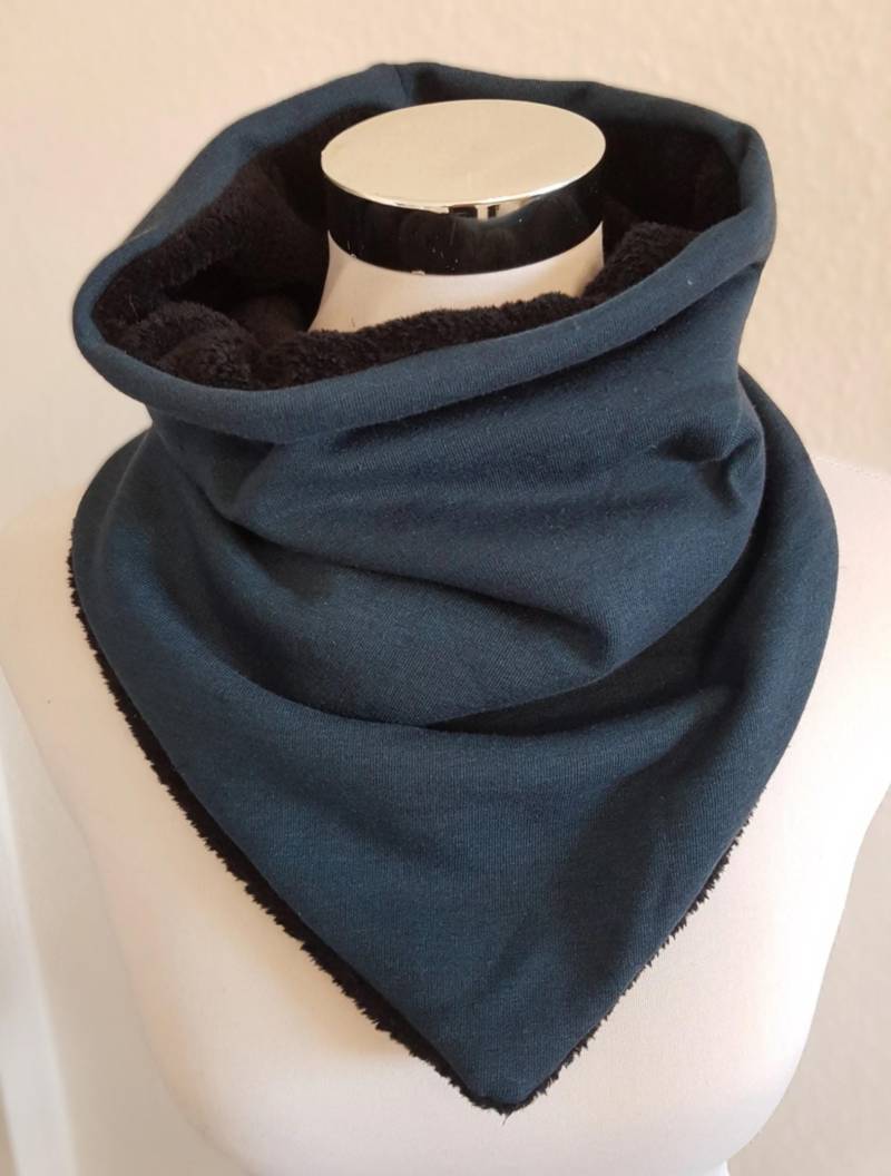 Schlupfschal Aus Fleece Und Wintersweat in Petrol Schwarz Uni von SchenkenoderBehalten