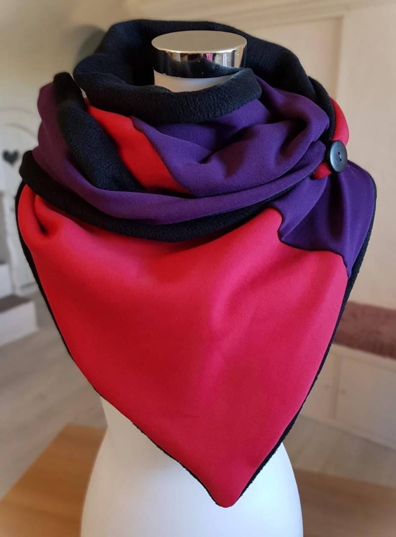 Wickelschal Aus Fleece Und Alpenfleece in Schwarz Lila Rot von SchenkenoderBehalten