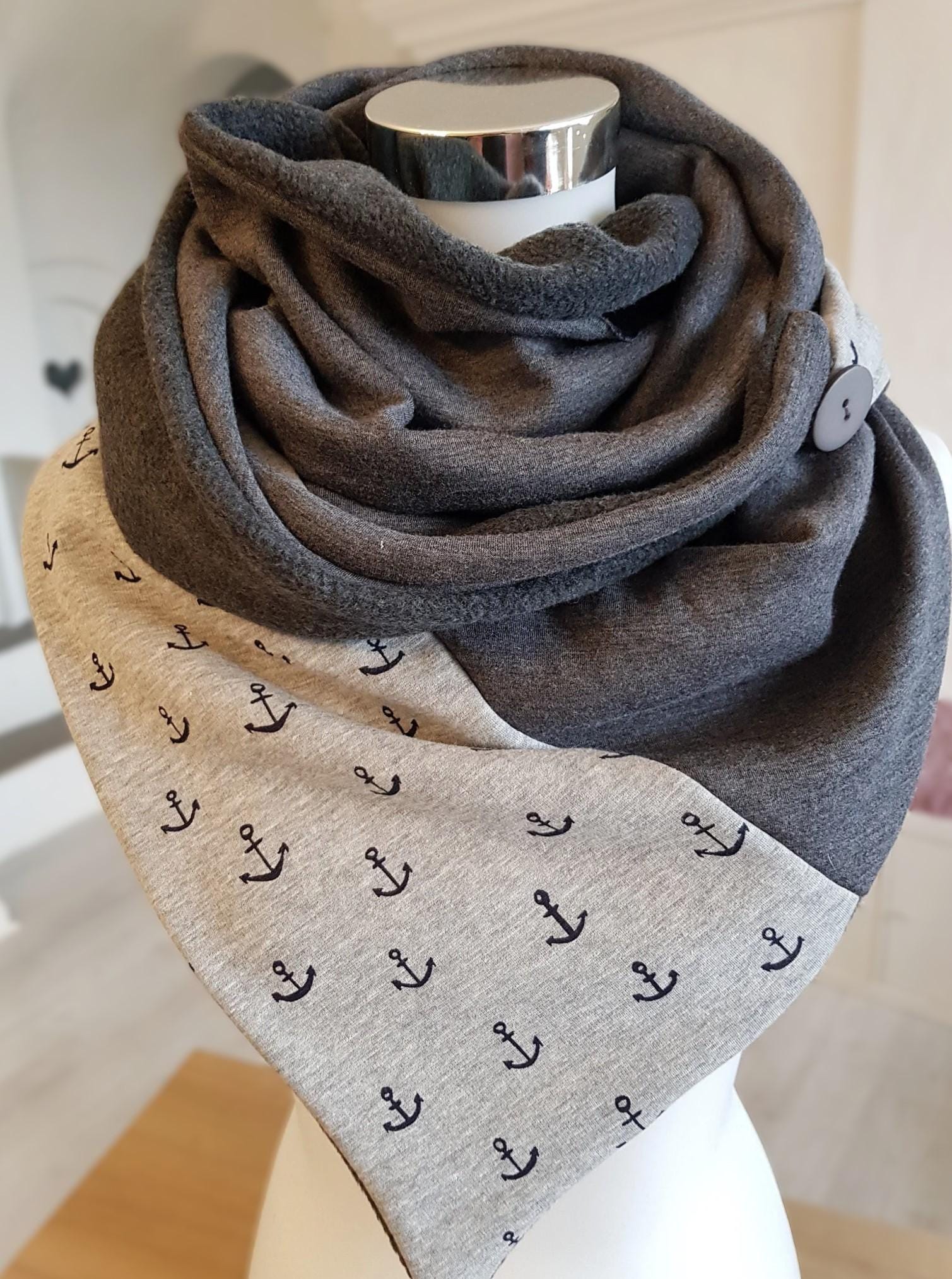 Wickelschal Aus Fleece Und Sweat in Grau Mit Ankern von SchenkenoderBehalten