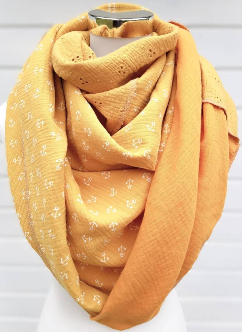 xxl Schal Aus Baumwolle Für Den Frühling in Gelb Mit Ankern Und Lochstickerei von SchenkenoderBehalten