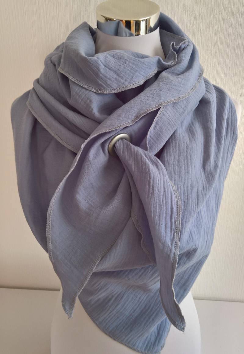 xxl Schal Aus Musselin in Hellblau Uni Für Frühjahr/Herbst von SchenkenoderBehalten