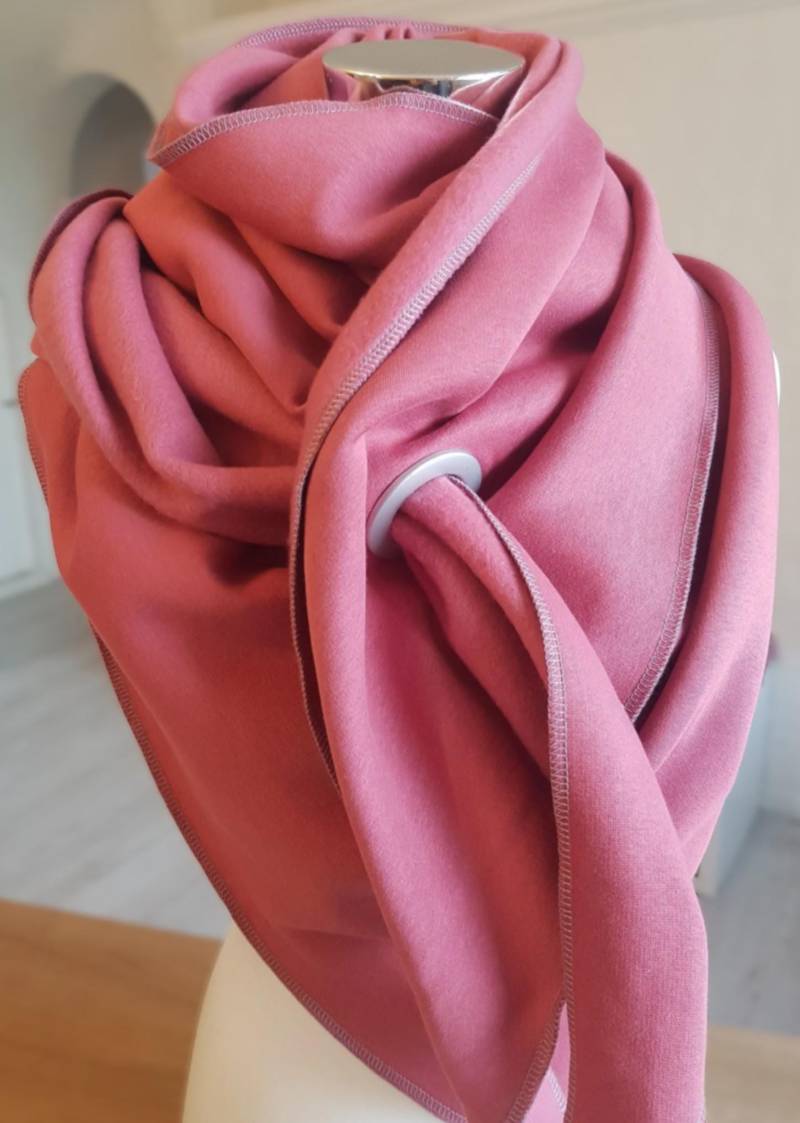 xxl-Schal Aus Wintersweat in Rosa von SchenkenoderBehalten