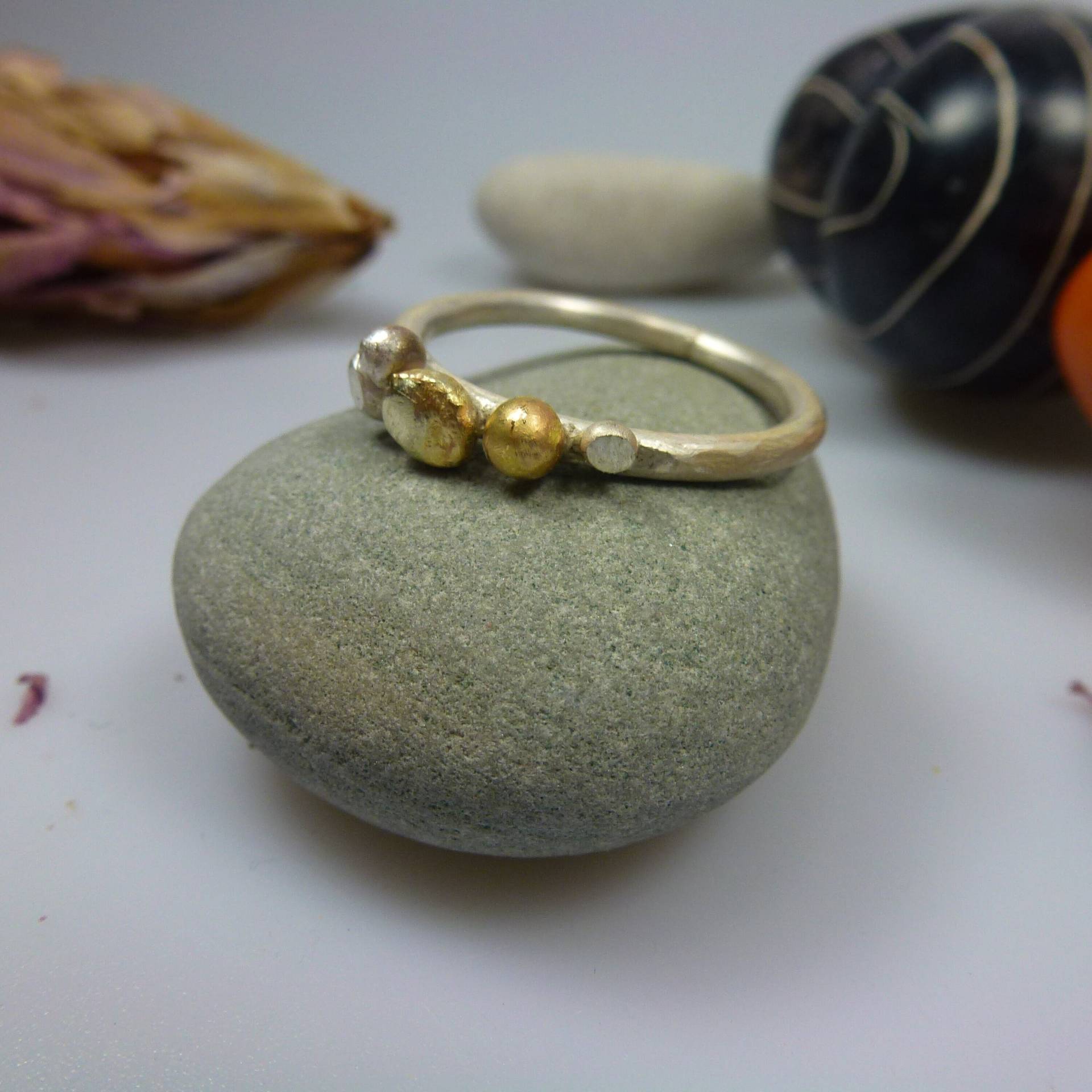 Bicolor Ring, Fairtrade, Handmadejewellery, Geschenk, Echtes Unikat Bicolor Ring, Fairtrade, Handmadejewellery, Geschenk, Echtes Unikat von ScherkSchmuck