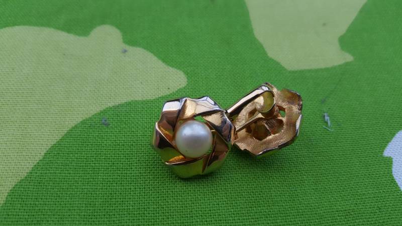 Kitsch Weinlesegoldtone Florale Ohrclips - Schicke Boho von SchickSchmuckStore