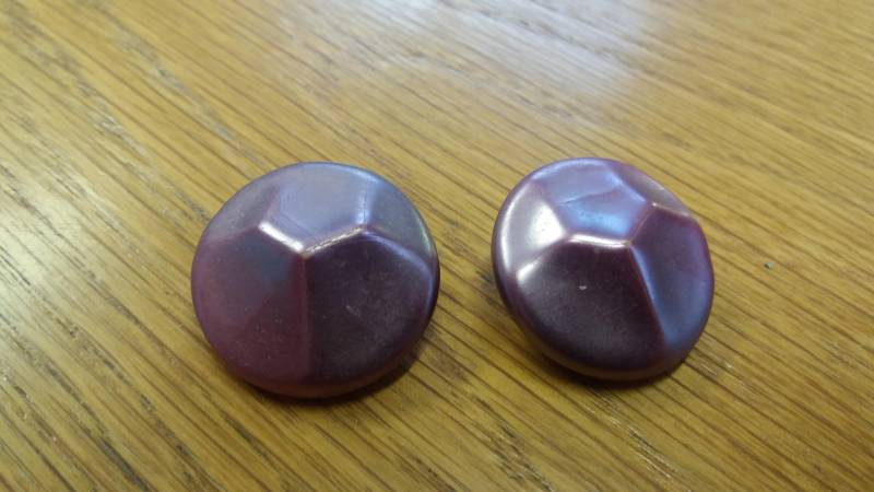 Vintage 50Er Jahre Rosa Vereist Edelsteine-Kunststoff-Clip Auf Ohrringe - Kitsch Schicke Boho Hong Kong von SchickSchmuckStore