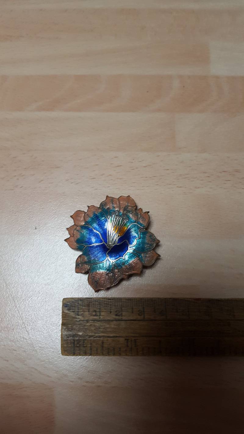 Vintage Retro-Emaille Cloisonne Blumenbrochnabzeichen-Kitschig Schicker Boho Stück Garten Sommer von SchickSchmuckStore