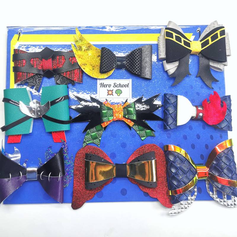 Hero School Haar Schleife Custom Accessoire Charm Haargummi Kamm Pin Bowtie Klammer Button Cosplay Hero School Haar Schleife Custom Accessoire Charm Haargummi Kamm Pin Bowtie Klammer Button Cosplay von SchierlingsStich