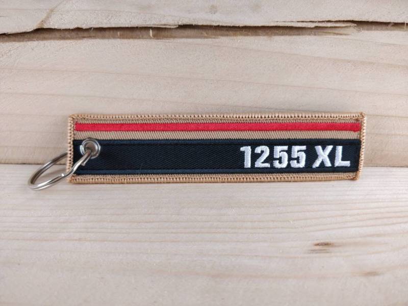 Ihc International Harvester Schlüsselanhänger Anhänger Traktor Rot Bestickt Neu Schlepper Trecker Oldtimer Geschenk Case Ih 1255 Xl 1255Xl von SchilderScheune