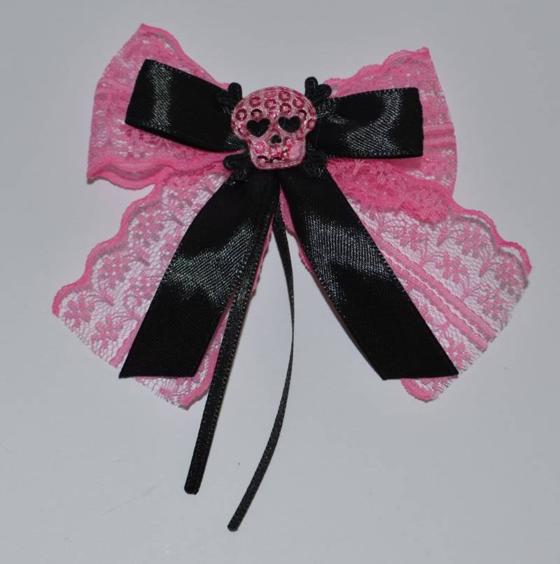 Glamoröse Geschenkschleife, Burlesque, Skull, Haarclip, Brosche, Satinschleife Glamoröse Geschenkschleife, Burlesque, Skull, Haarclip, Brosche, Satinschleife von Schleifenparadies