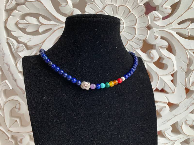 Chakra Kette Lapislazuli Aus Perlen 6mm Mit Buddha & Edelsteinperlen in Den Farben Der 7 Chakren - von SchlesierDesigns